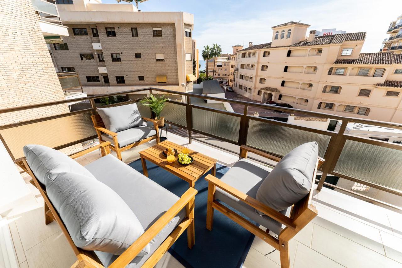 Sea View 2 Bedroom Apartment 2 Min Away From The Beach Torremolinos Eksteriør billede